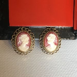 Vintage Cameo Earrings
